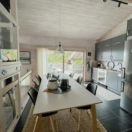 Enjoy Sea Breeze In Architectural Gem In Nord Сasa de vacaciones Egersund